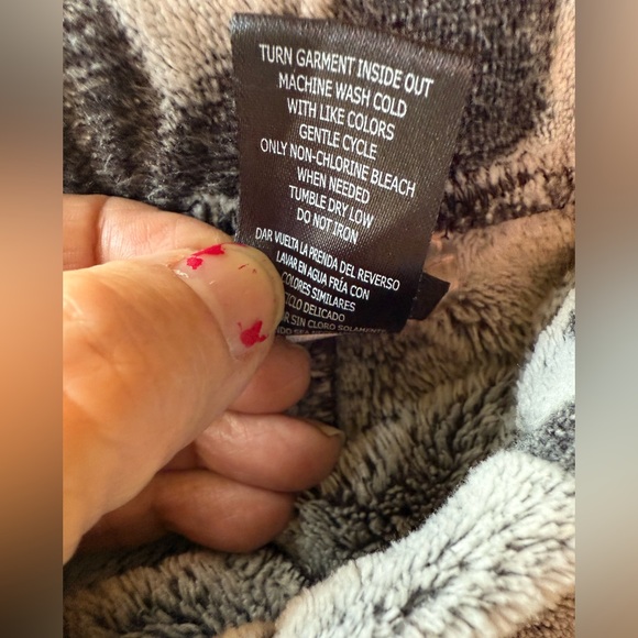 Disney pajamas XXL - Picture 5 of 5